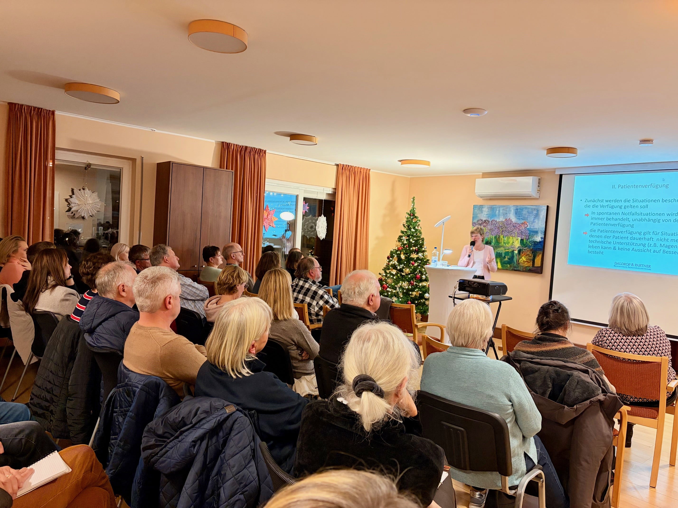 Eva Daldrop referierte zu den Themen Vorsorgevollmacht, Patienverfügung und Testament.